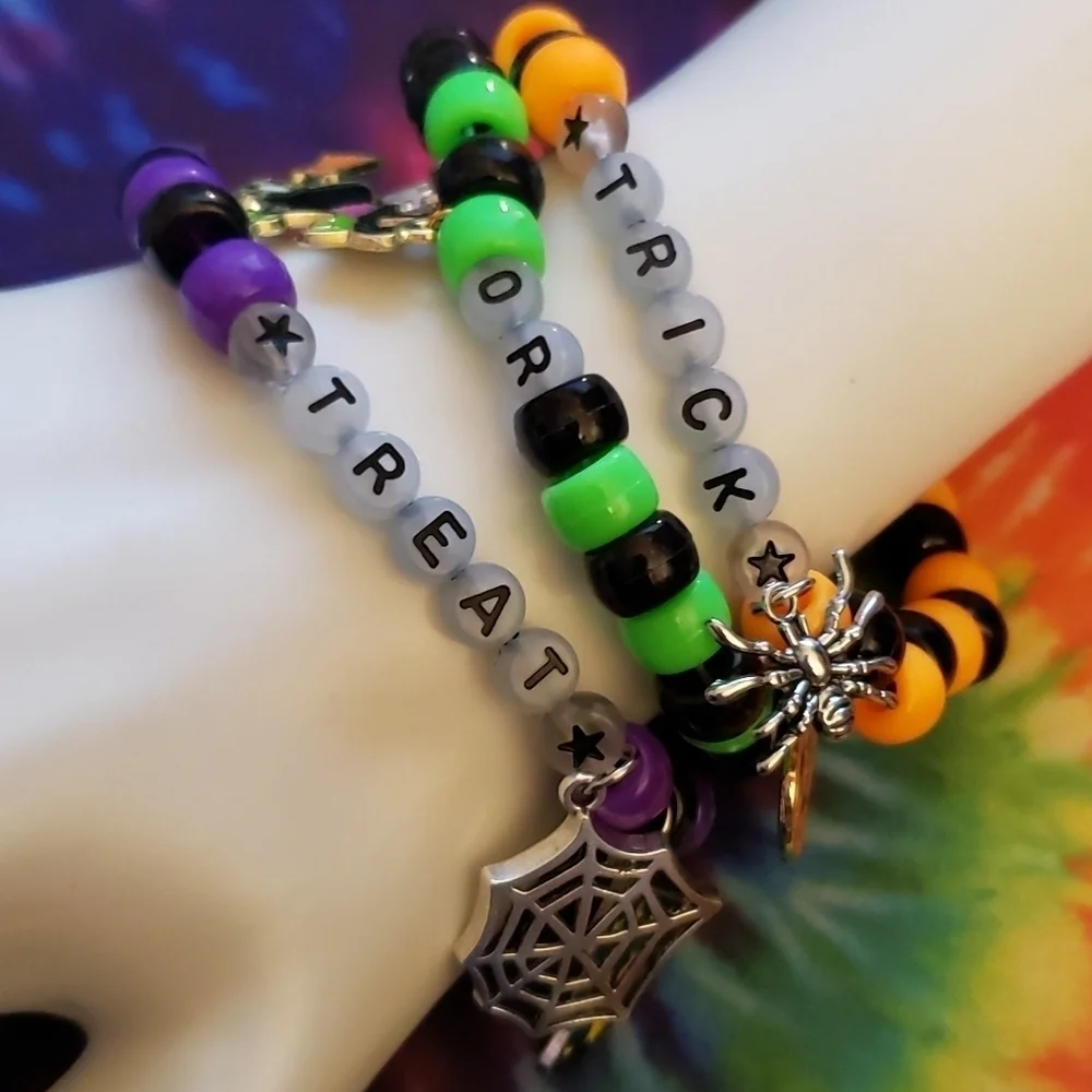 Handmade Beaded Halloween Trick or Treat Stacked Charm Bracelets - Picture 7 of 8